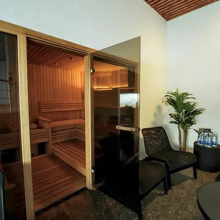 Ξενοδοχείο με διαμερίσματα Zaliakalnio Terasos Apartamentai 2 Κάουνας