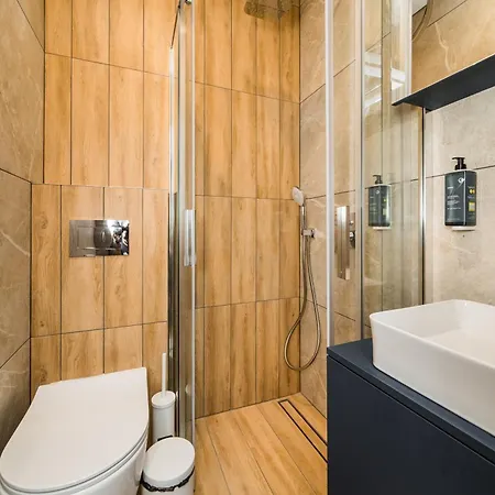 Zaliakalnio Terasos Apartamentai 2 מלון דירות קובנה