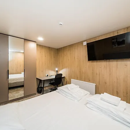 Ξενοδοχείο με διαμερίσματα Zaliakalnio Terasos Apartamentai 2 *