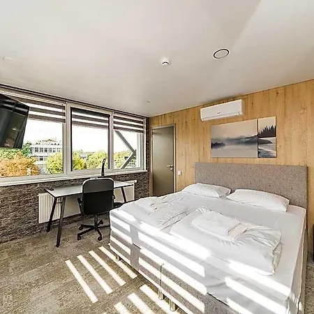Zaliakalnio Terasos Apartamentai 2 Apartahotel 4*